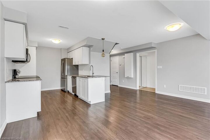 Property Photo:  96 Daylily Lane  ON N2R 0L7 