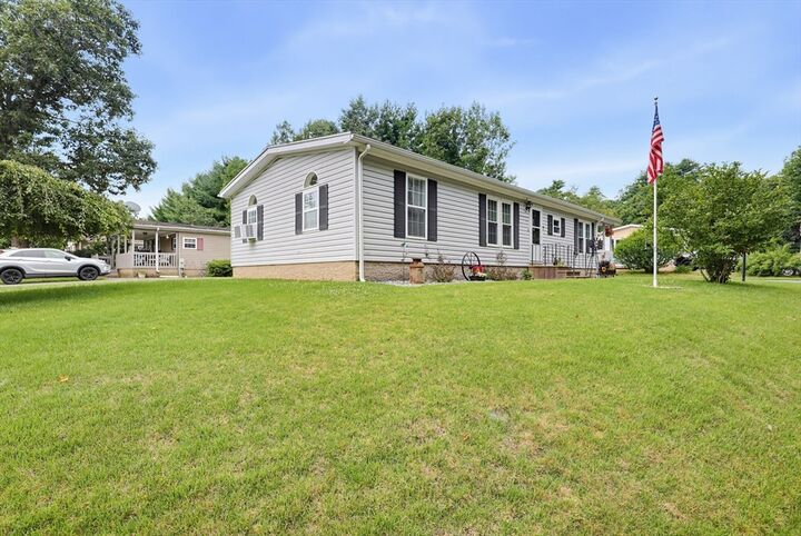Property Photo:  12 Fox Run  MA 01506 