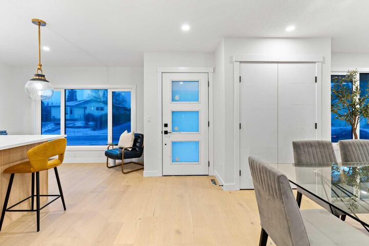 Property Photo: 1731 111 Avenue SW AB T2W 1R6