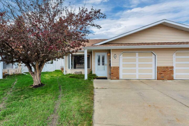 Property Photo: 26 Dale Close AB T4R 2L5
