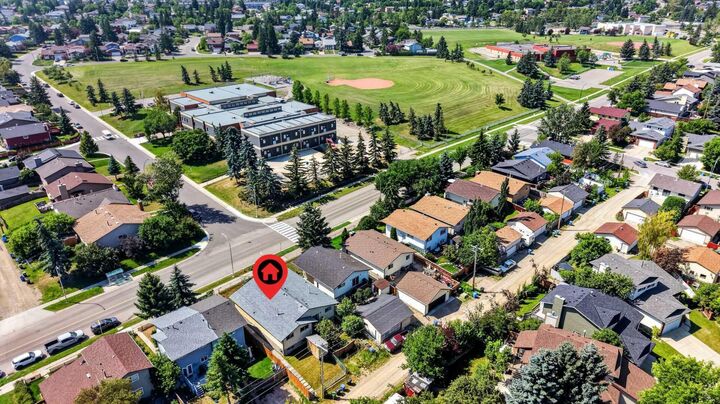 Property Photo: 218 Bermuda Drive NW AB T3K 2A9