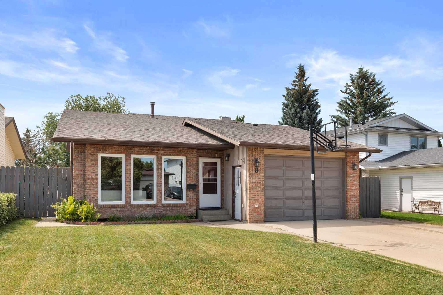 Property Photo: 8 Rice Court SE AB T1B 3X1