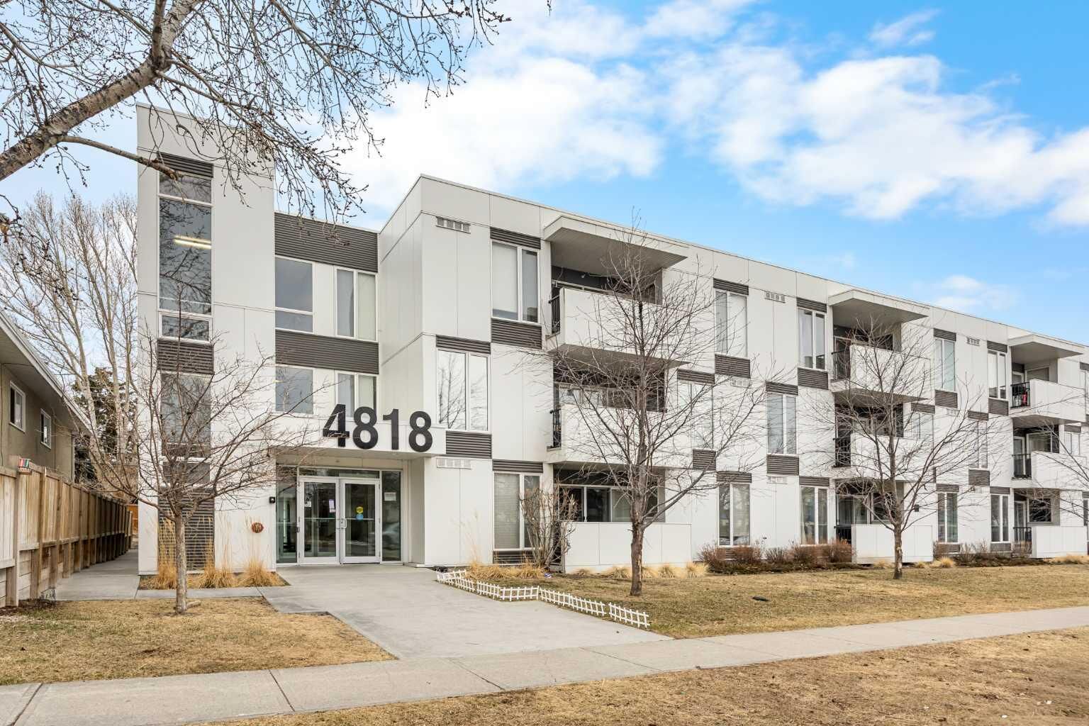 Property Photo:  4818 Varsity Drive NW 208  AB T3A 1A3 
