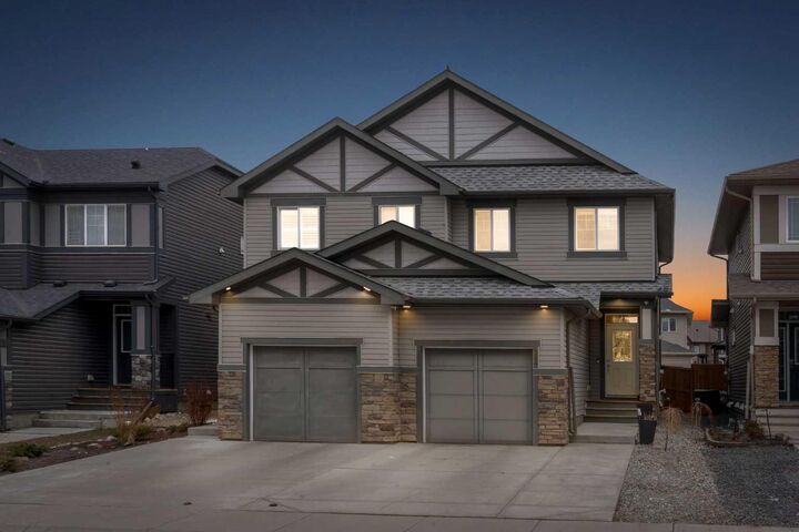 92 Legacy Glen Street SE — photo 1