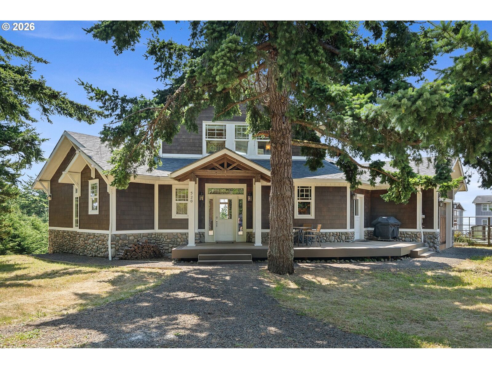 Property Photo: 520 Avalon Way OR 97134