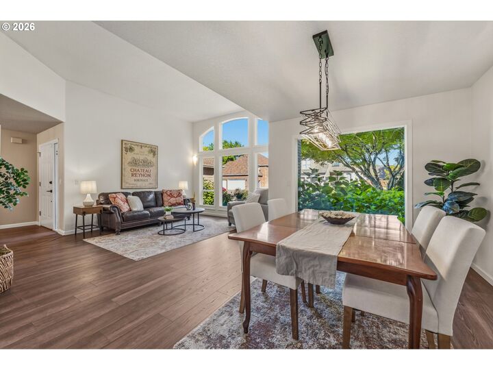 Property Photo: 10864 SW Hunt Ct OR 97070