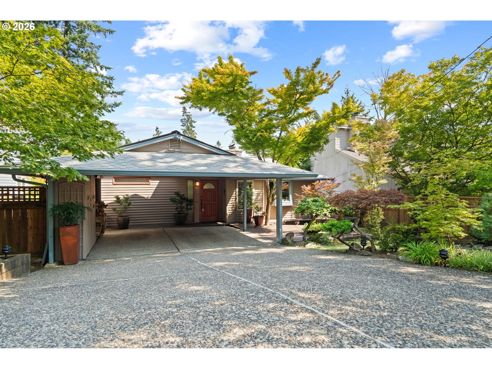Property Photo: 4125 SW Vesta St OR 97219