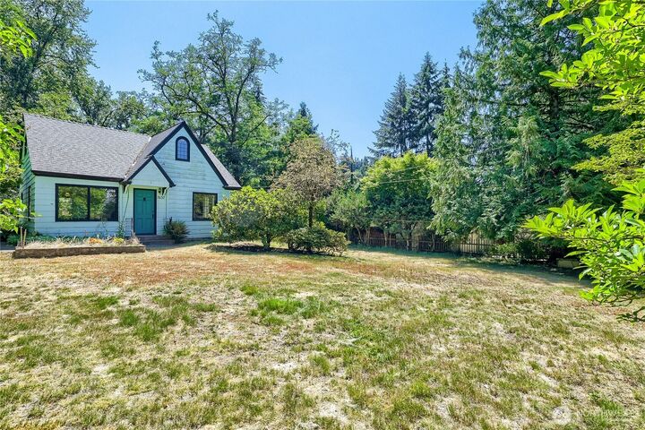 Property Photo:  7637 NE 165th Street  WA 98028 