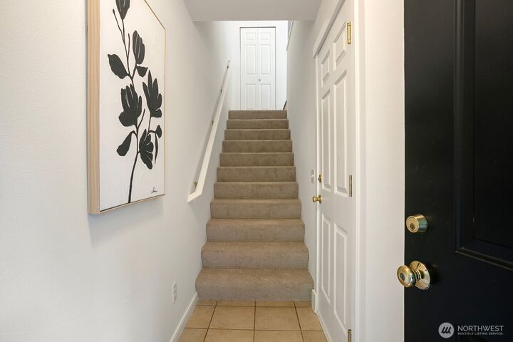 Property Photo: 4132 248th Court SE WA 98029