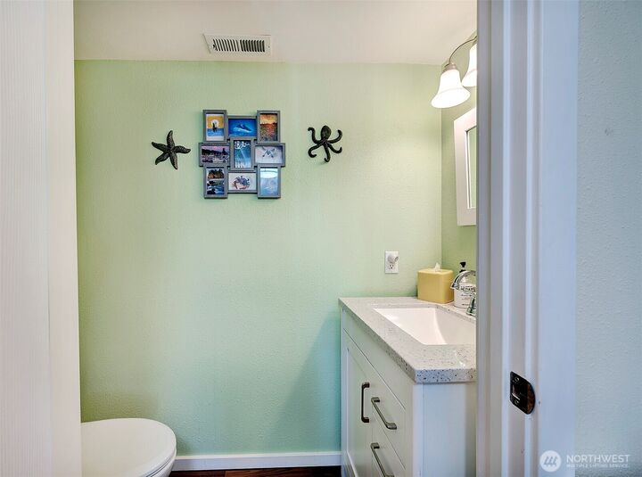 Property Photo:  18501  52nd Avenue W 53  WA 98037 