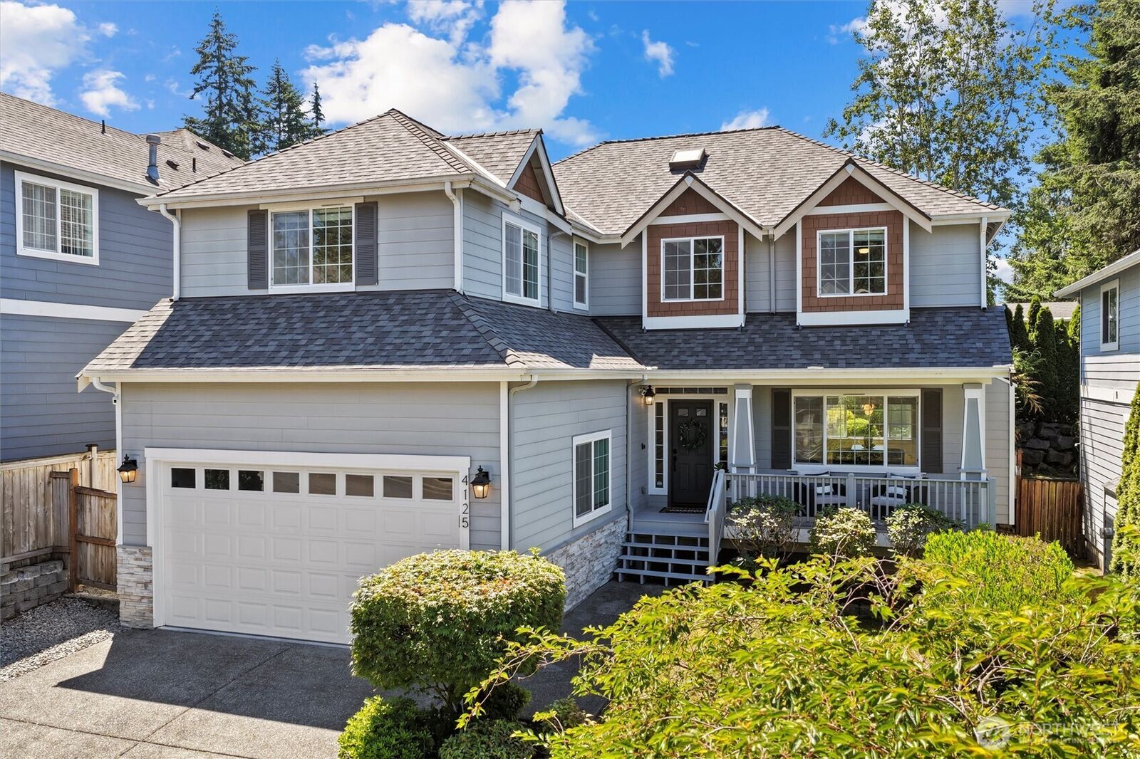 Property Photo: 4125 NE 27th Place WA 98059