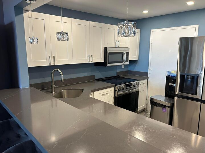 Property Photo: 1600 S Ocean Drive FL 33019