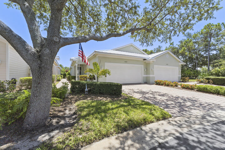 Property Photo: 4681 SE Bridgetown Court FL 34997