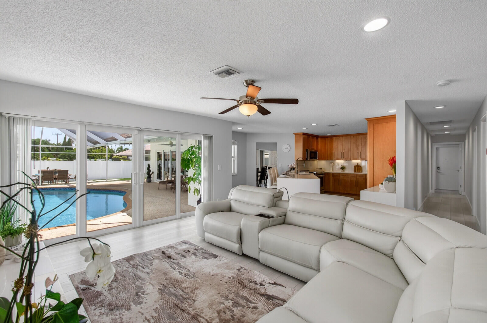 Property Photo: 22052 Martella Avenue FL 33433