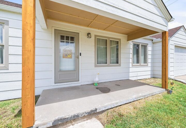Property Photo: 1206 N Bobbie KS 67010