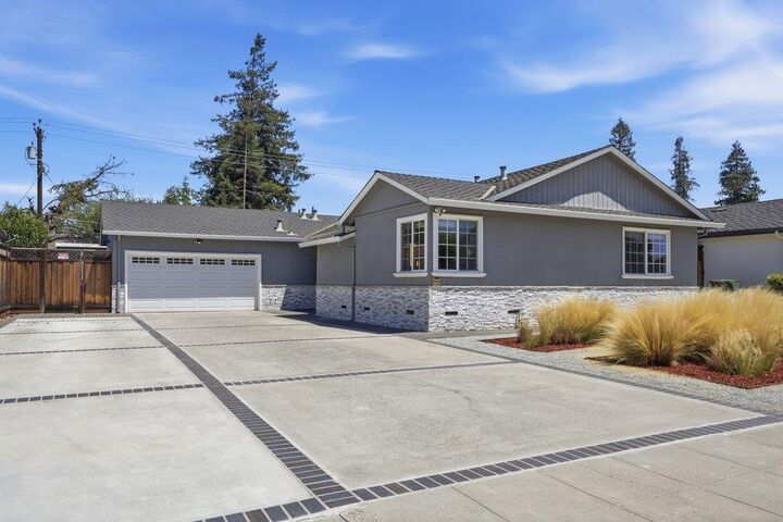 Property Photo: 732 South Daniel Way CA 95128