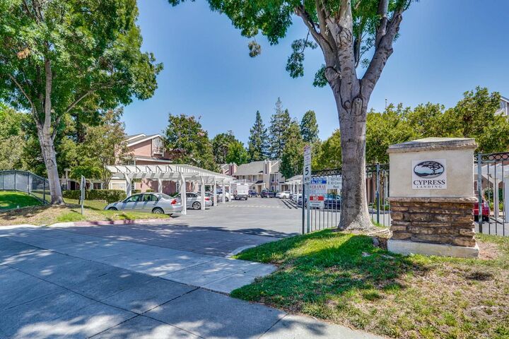 Property Photo: 627 East El Camino Real 102 CA 94087