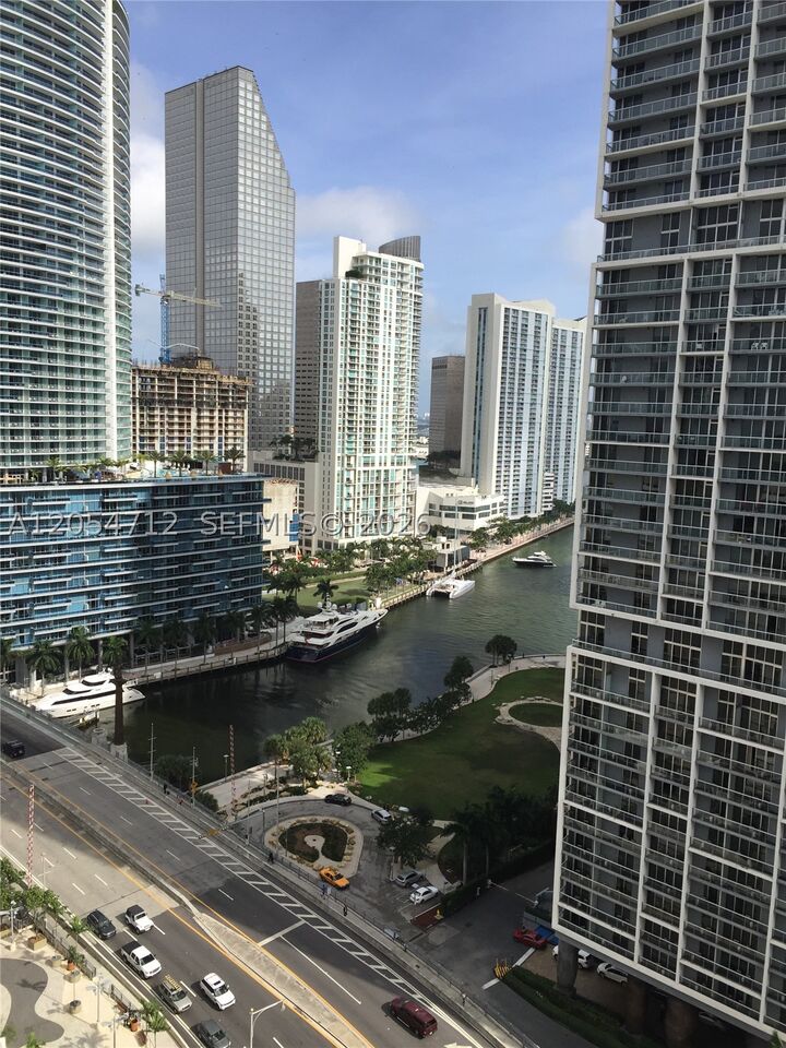 Property Photo:  500 Brickell Ave 2303  FL 33131 