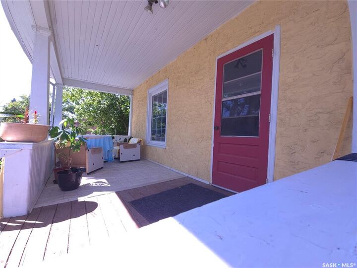 Property Photo: 36 21st Street E SK S6V 1L8