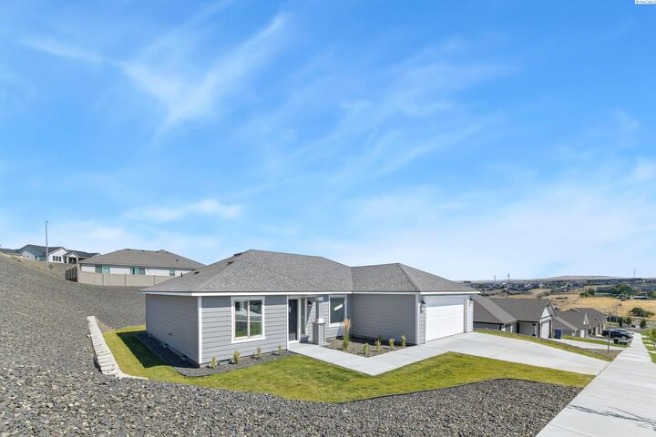 Property Photo: 2857 S Penn St WA 99338