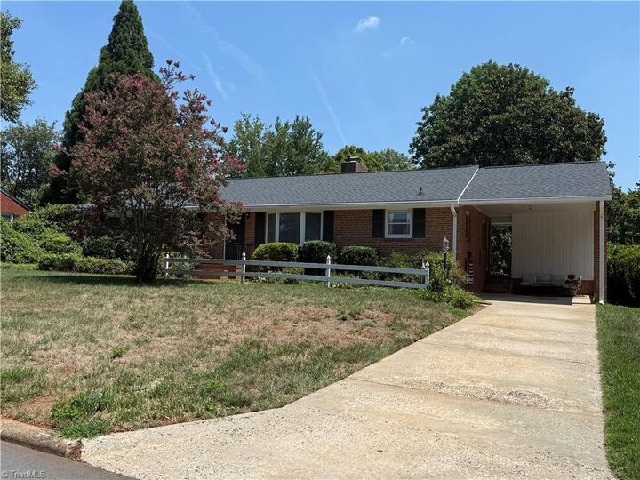 Property Photo: 1004 Onslow Drive NC 27408