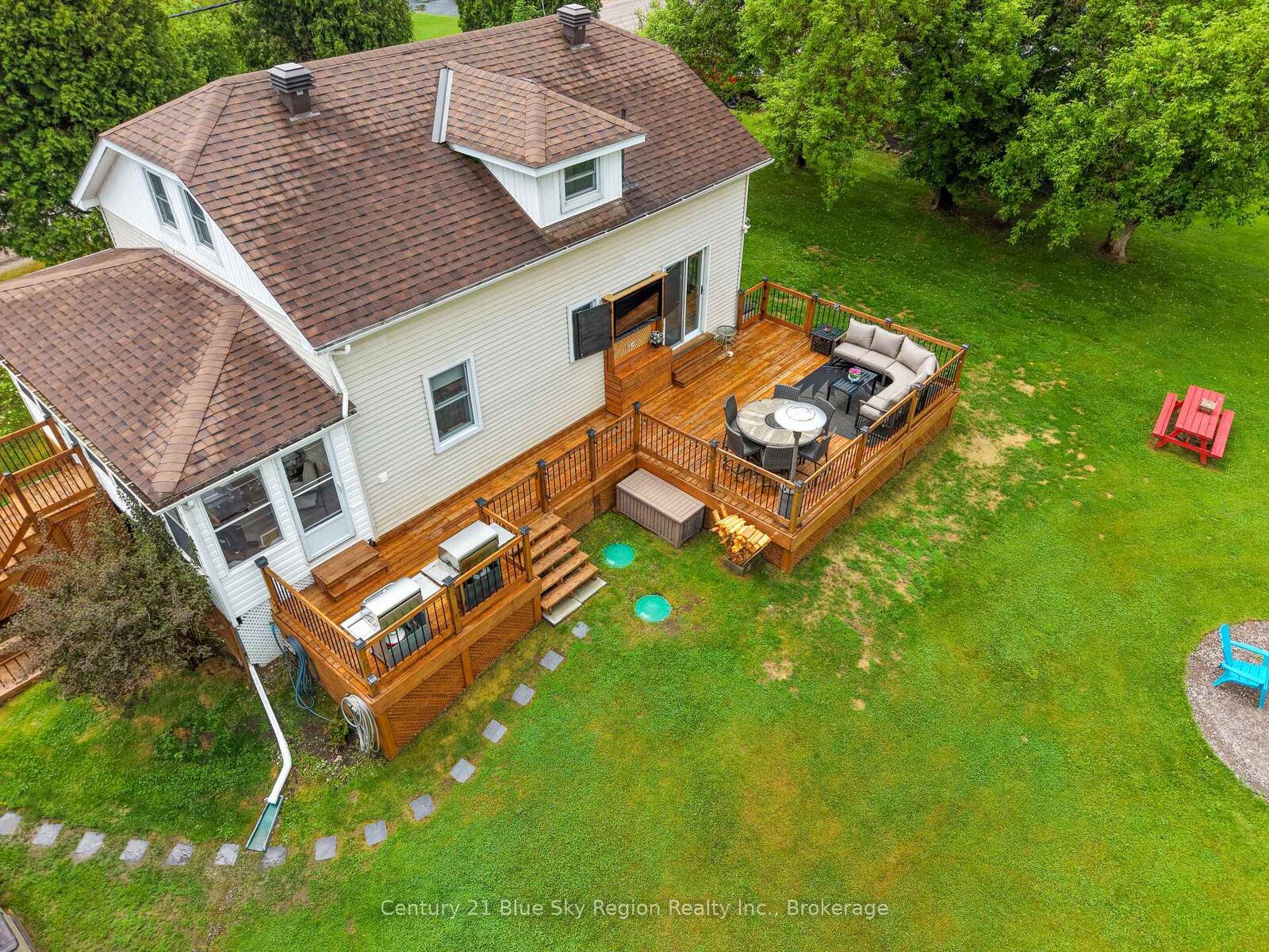 Property Photo: 23 South Shore Road ON P0H 1B0