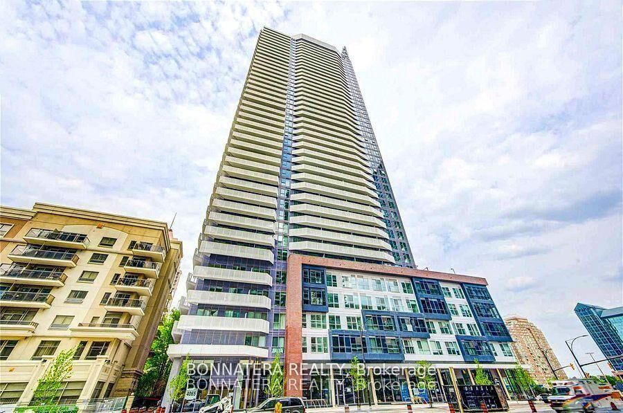 Property Photo: 4065 Confederation Parkway 1608 ON L5B 0L4