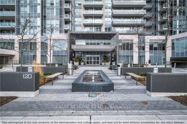 Property Photo: 120 Harrison Garden Boulevard 716 ON M2N 0C2