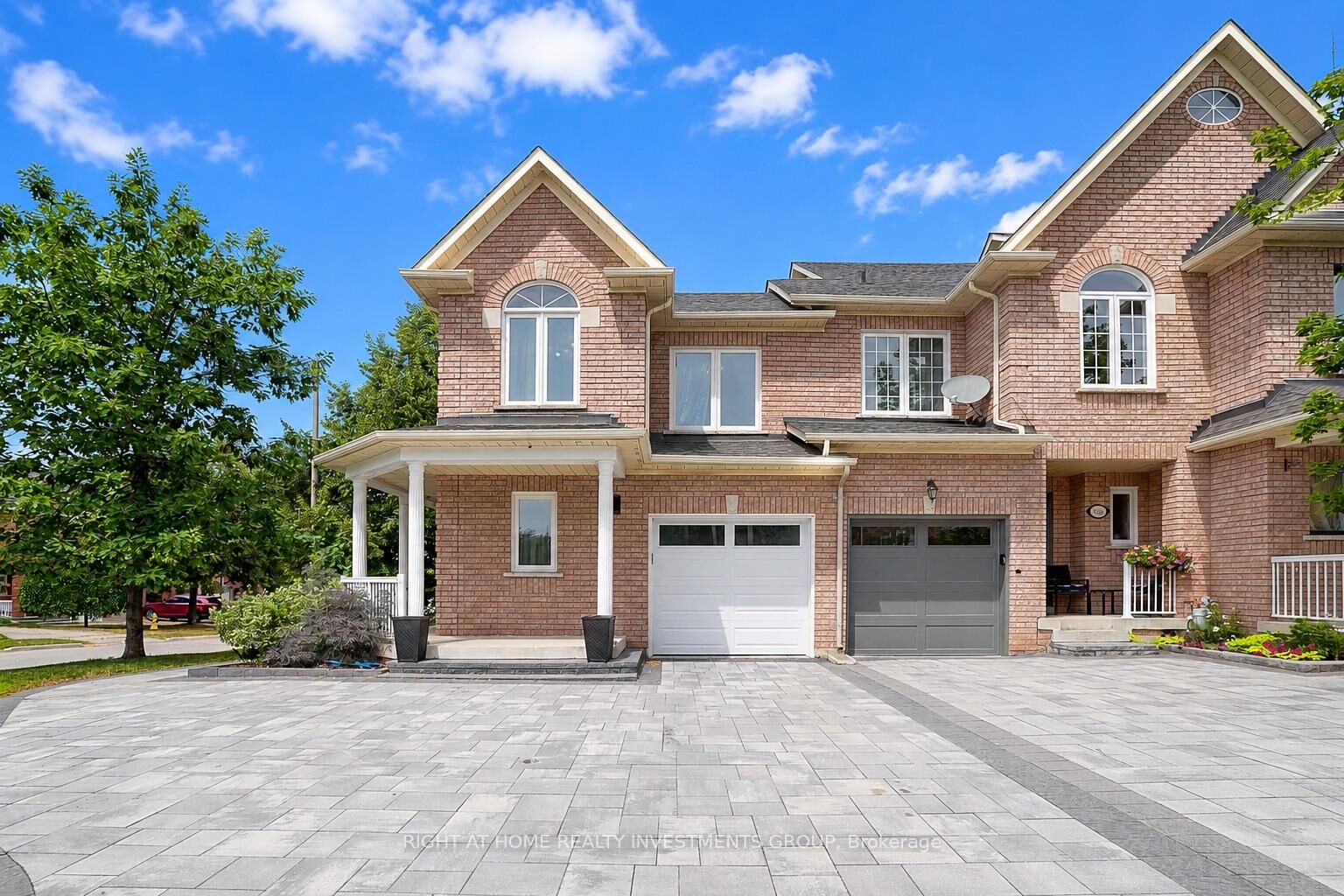 Property Photo: 187 Vanguard Road ON L4K 5G9
