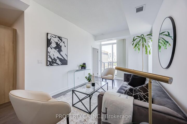Property Photo: 297 College Street 707 ON M5T 0C2
