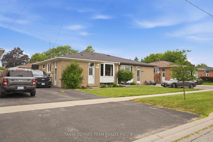 Property Photo: 322 Rosedale Drive ON L1N 1Z3