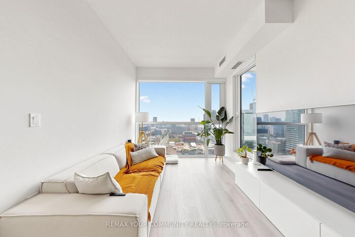 Property Photo: 70 Princess Street 2404 ON M5A 0X6