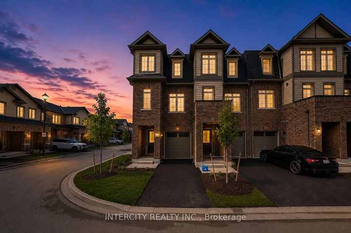 Property Photo: 19 Senay Circle ON L1E 0H8