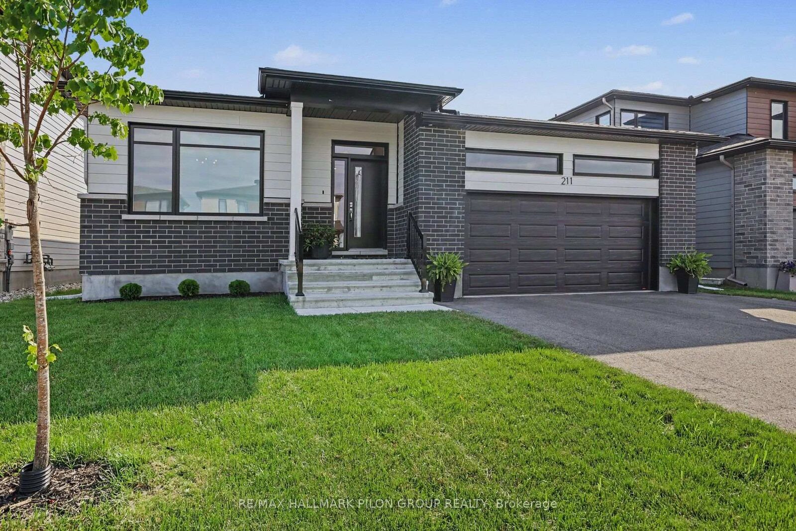 Property Photo: 211 Metric Circle ON K2V 0L3