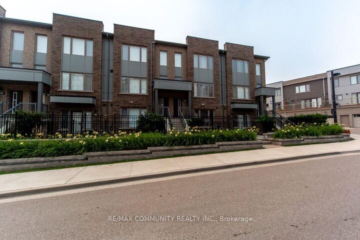 Property Photo: 1525 Kingston Road 103 ON L1V 0E9