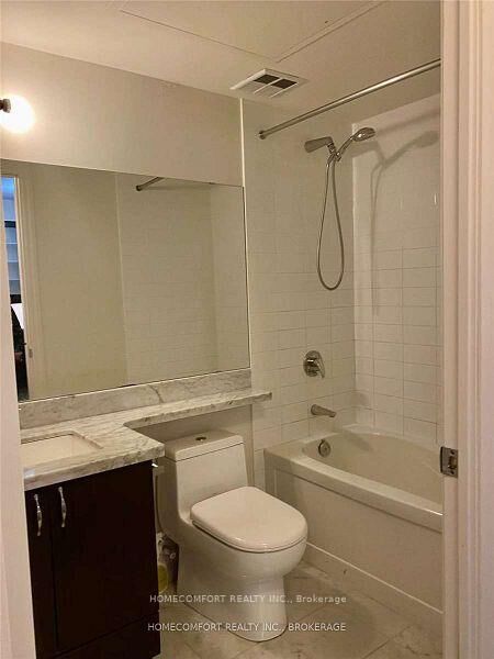 Property Photo: 131 Upper Duke Crescent 202 ON L6G 0C9