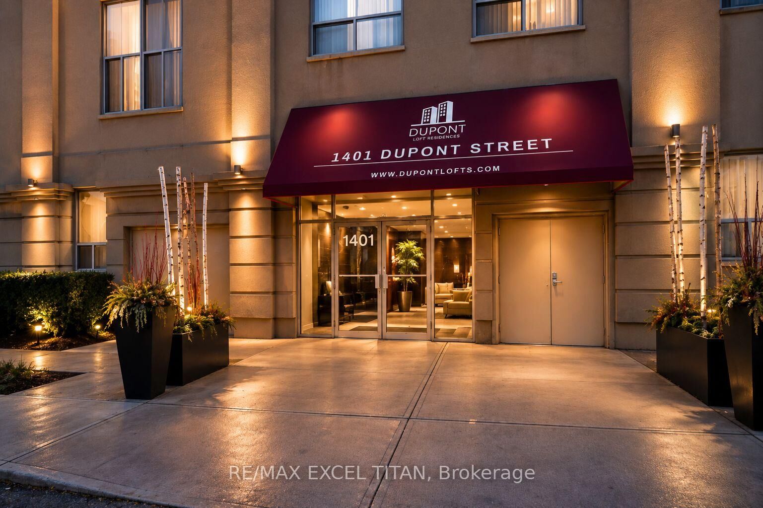 Property Photo: 1401 Dupont Street 617 ON M6H 4J7