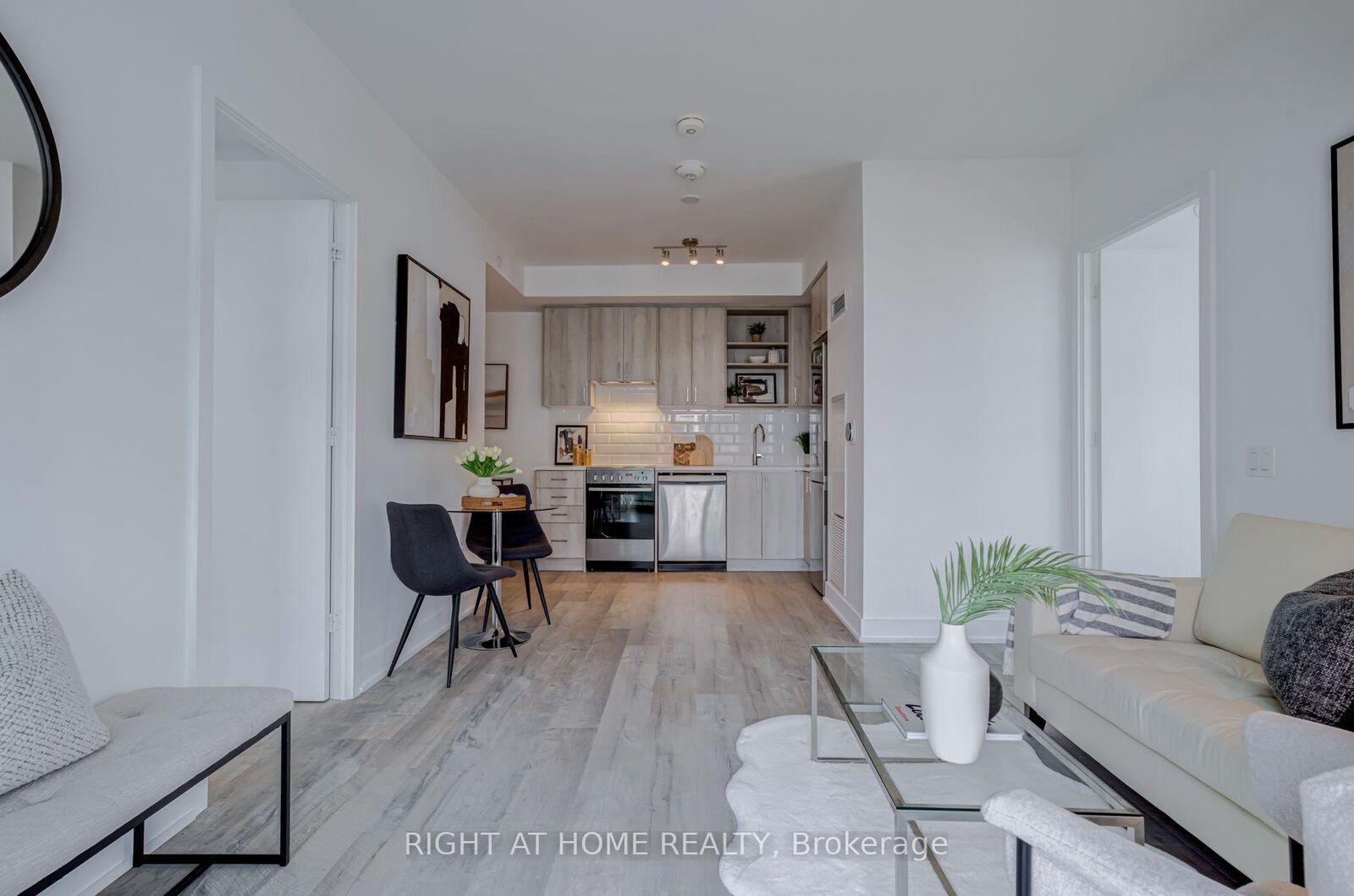 Property Photo: 50 George Butchart Drive 707 ON M3K 2C5