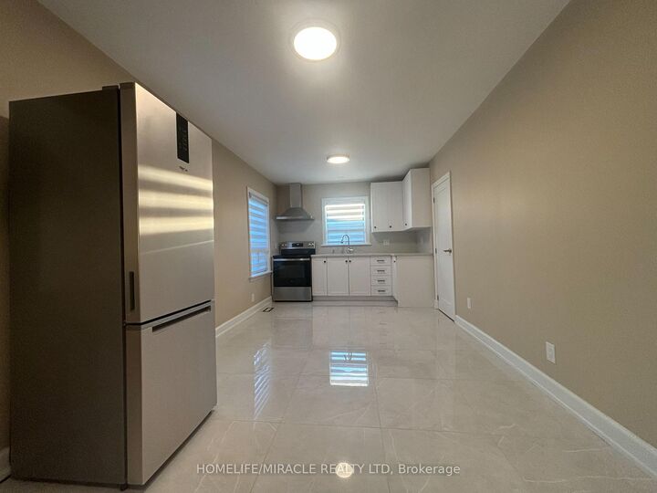 Property Photo: 54 Hawman Avenue Upper Floor Suite ON L4L 1S2