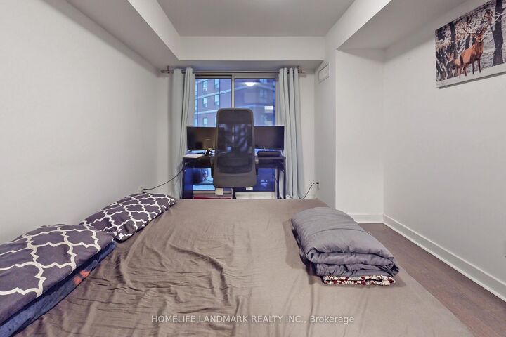 Property Photo: 58 Orchard View Boulevard 505 ON M4R 1B9