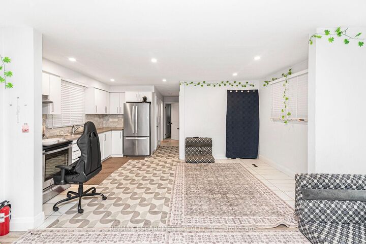 Property Photo: 418 Fairfield Avenue ON L8H 5H9