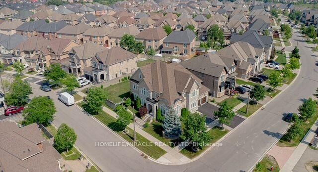 Property Photo: 37 Degrey Drive ON L6P 3X5