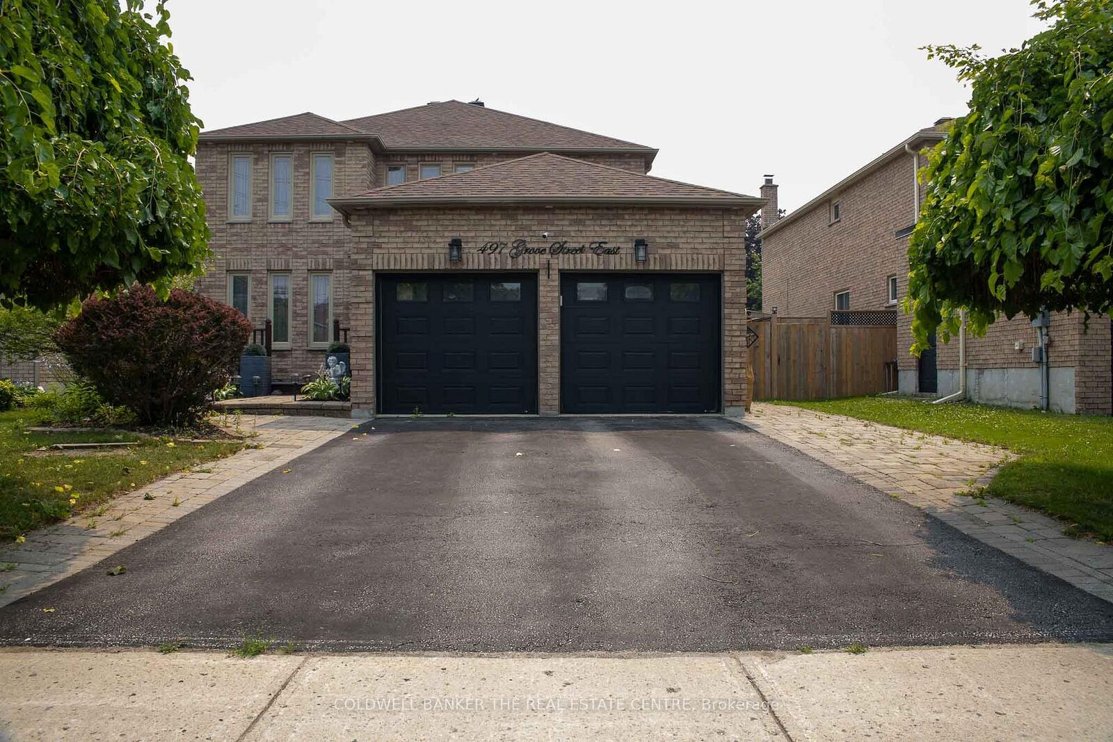 Property Photo: 497 Grove Street E ON L4M 5Z4