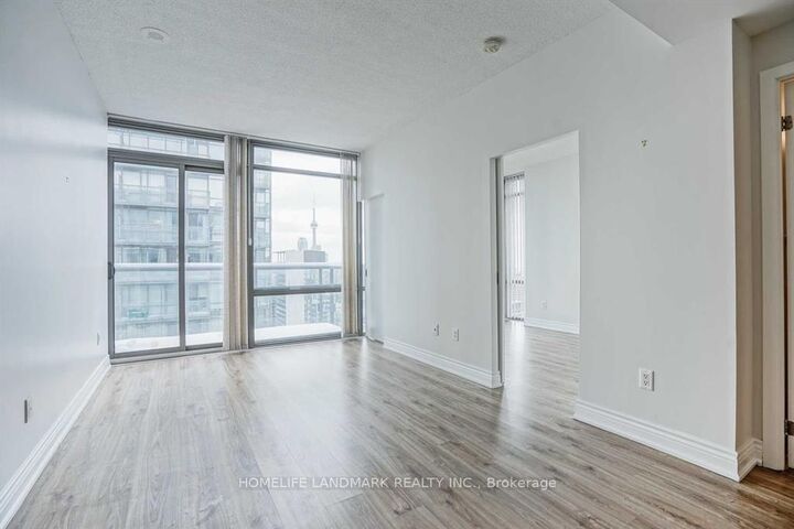 Property Photo: 37 Grosvenor Street 3401 ON M4Y 3G5
