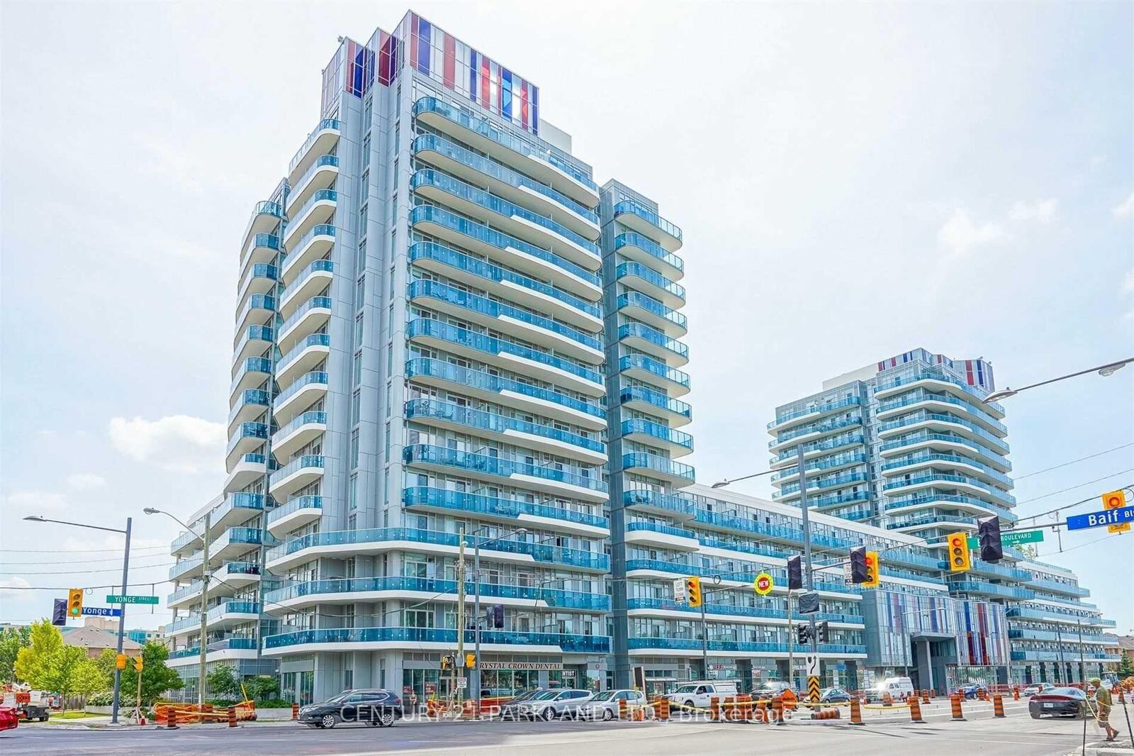 Property Photo:  9471 Yonge Street #205  ON L4C 0Z5 