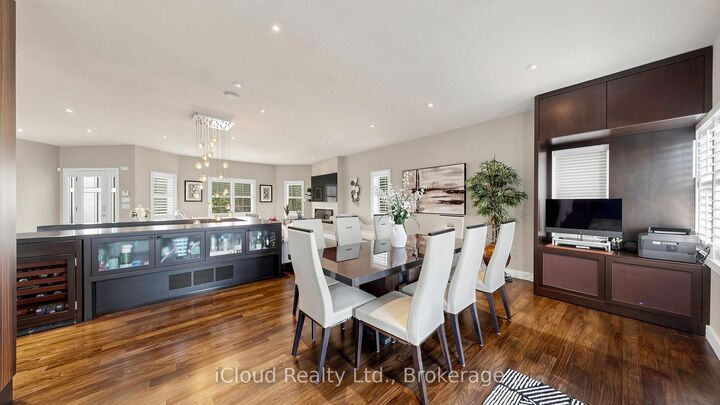 Property Photo: 30 Orchard Park Gate ON L6R 1W5