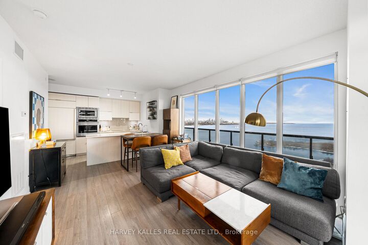 56 Annie Craig Drive 2703 — photo 1