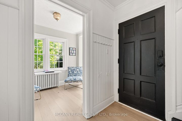 Property Photo: 1396 Mount Pleasant Road ON M4N 2T8