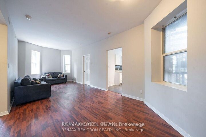 Property Photo: 414 Jarvis Street 107 ON M4Y 3C2