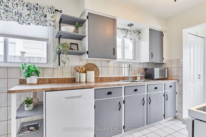 Property Photo: 316 Burrows Hall Boulevard ON M1B 1H7